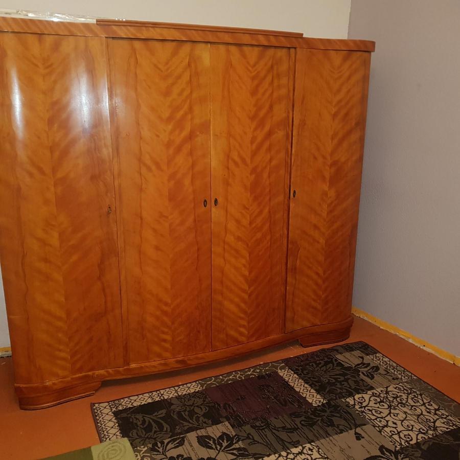 Ferienwohnung Wettin Am Petersbrunnen エクステリア 写真